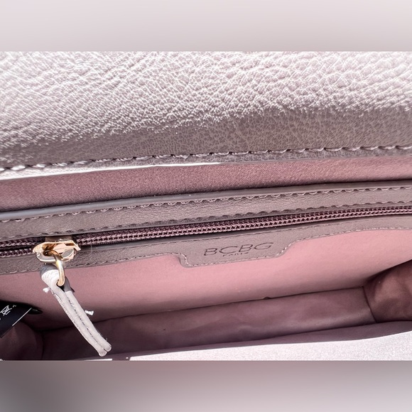 BCBG Paris Gray Grey Faux Leather Shoulder Bag Gold Chain Elegant Evening Formal - Picture 7 of 7